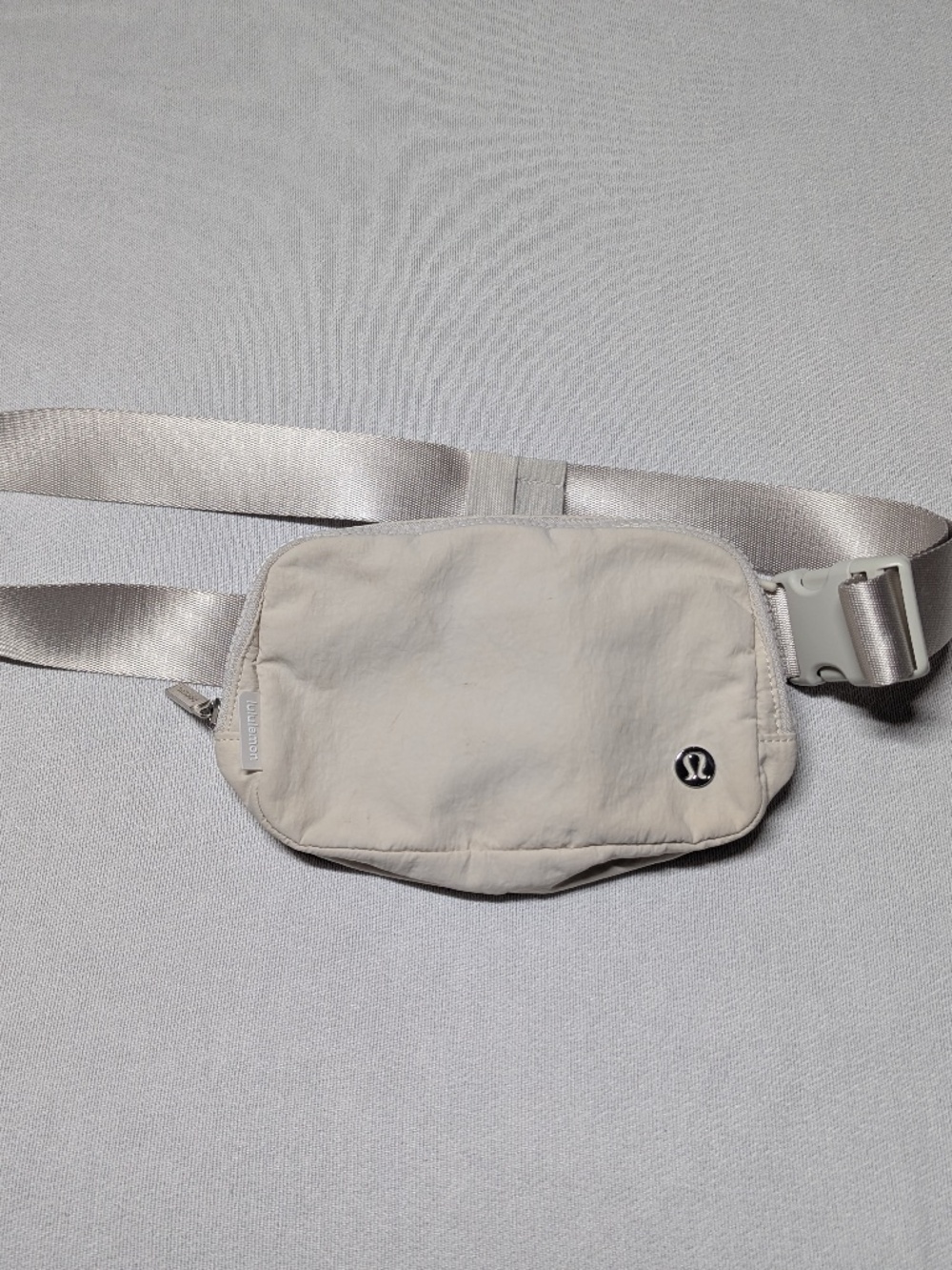Lululemon Everywhere Belt Bag - 1 Litre